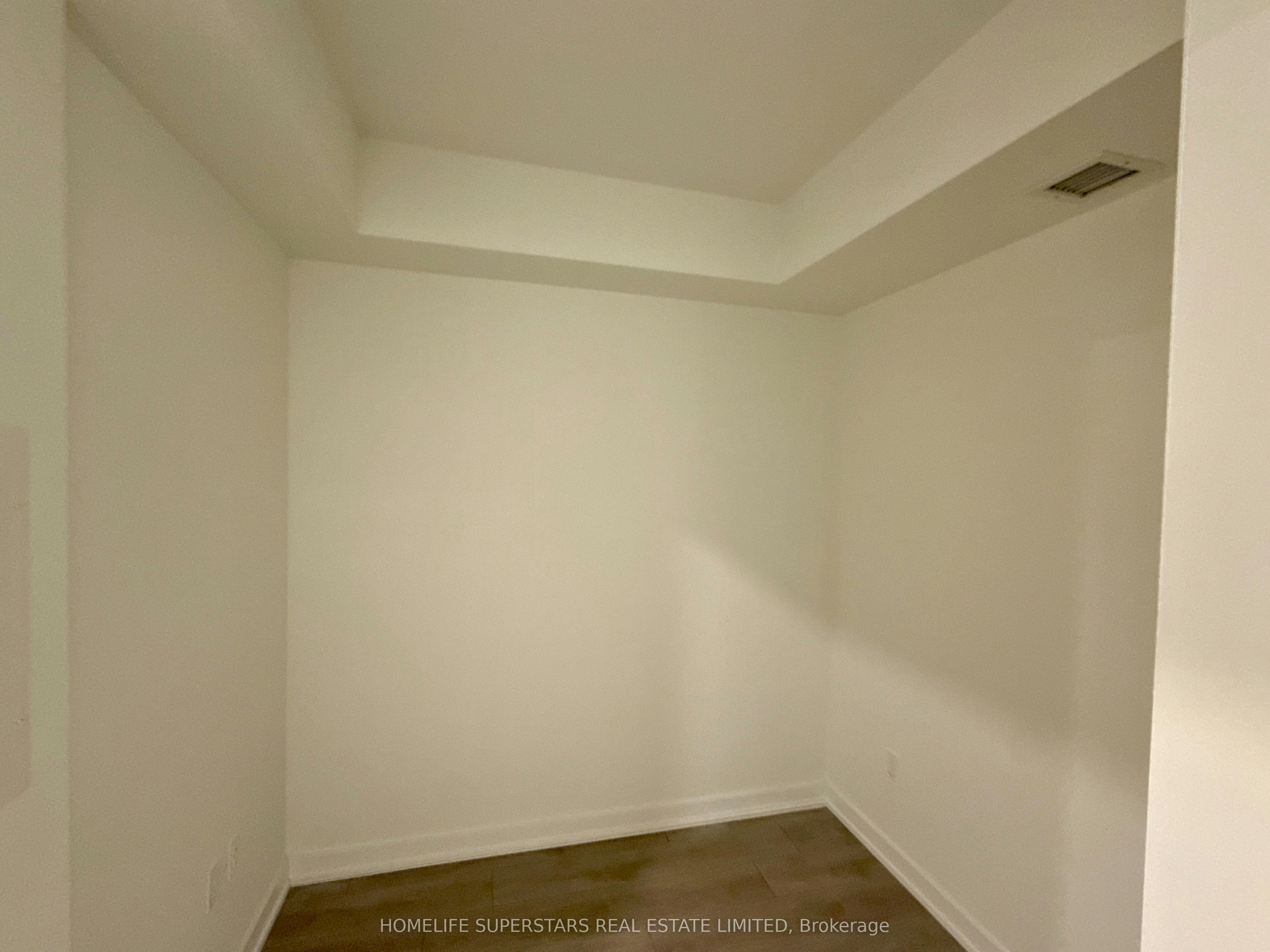 308-1 Fairview Road E, Mississauga, ON, L5A 4C6 - 25