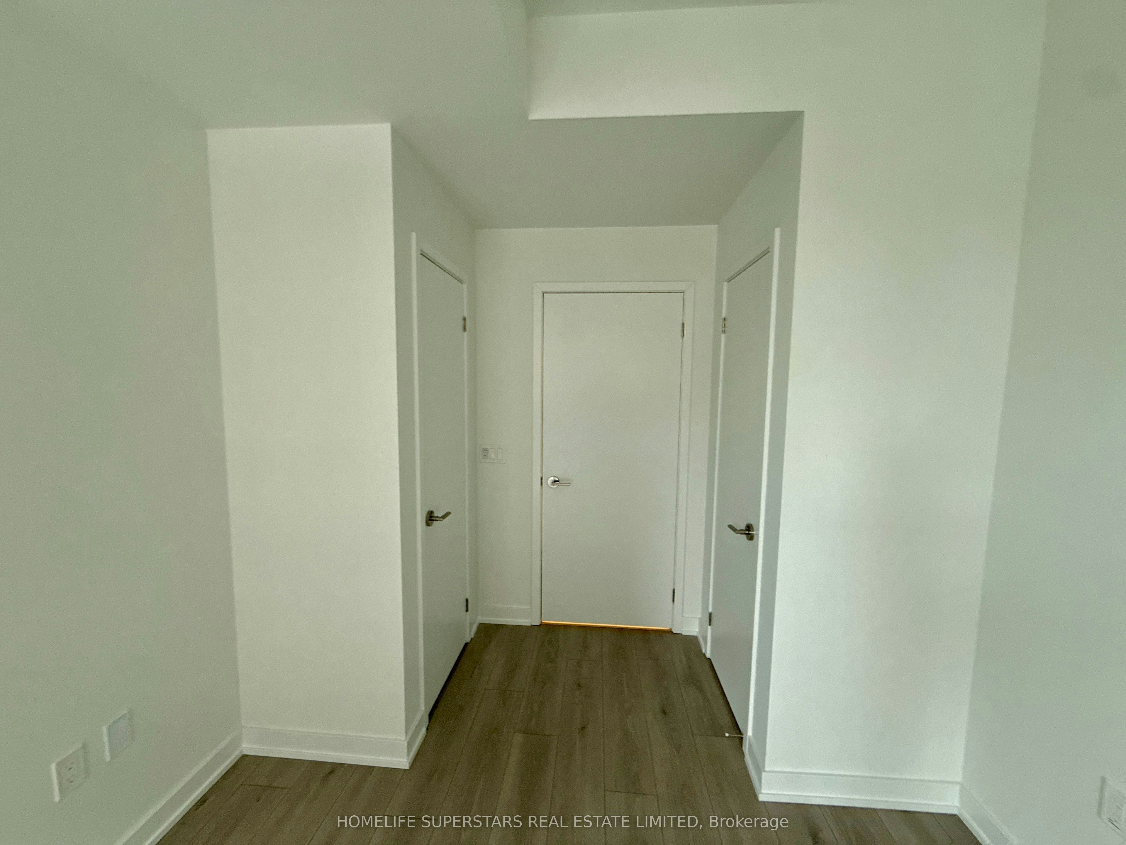 308-1 Fairview Road E, Mississauga, ON, L5A 4C6 - 18