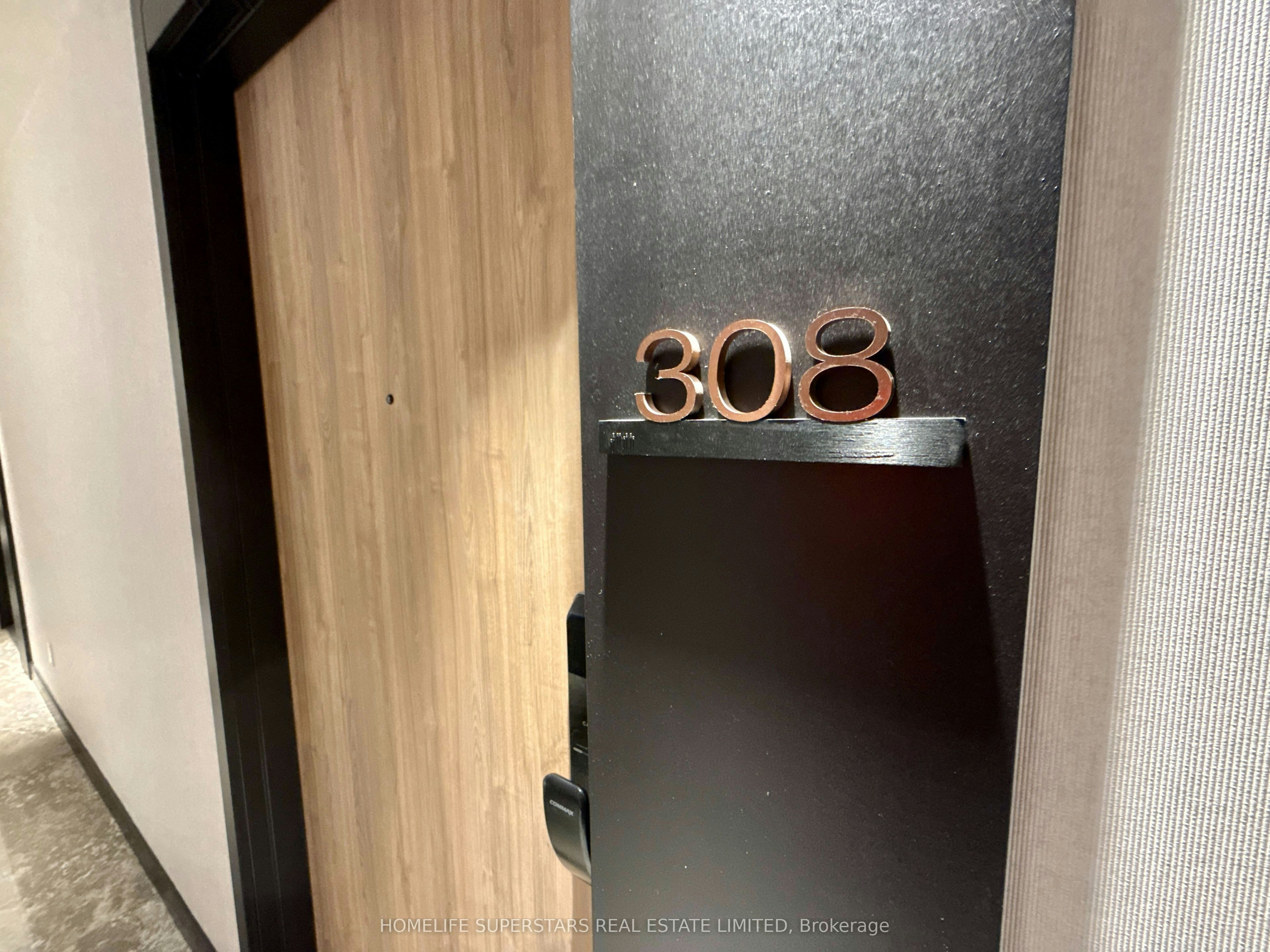 308-1 Fairview Road E, Mississauga, ON, L5A 4C6 - 4