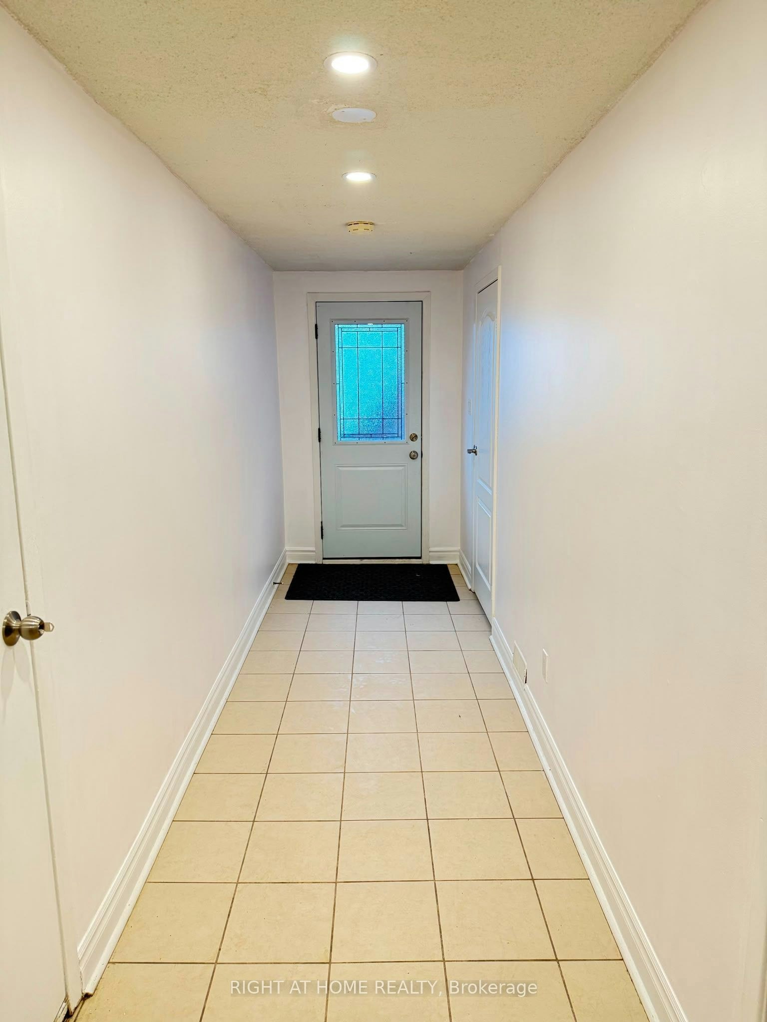 BSMT-4154 Sunflower Drive, Mississauga, ON, L5L 2L5