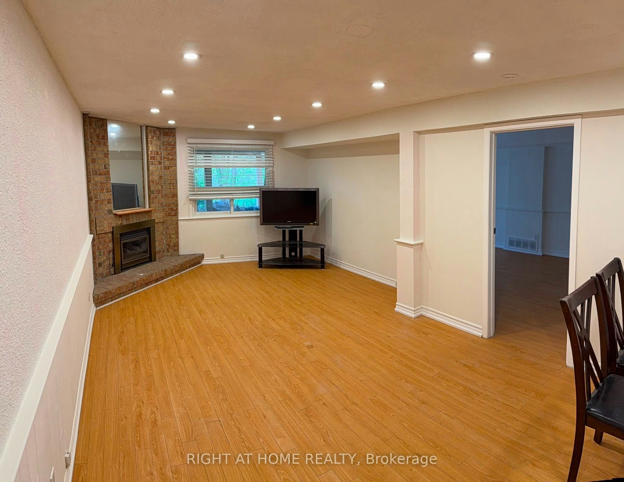 BSMT-4154 Sunflower Drive, Mississauga, ON, L5L 2L5 - 10