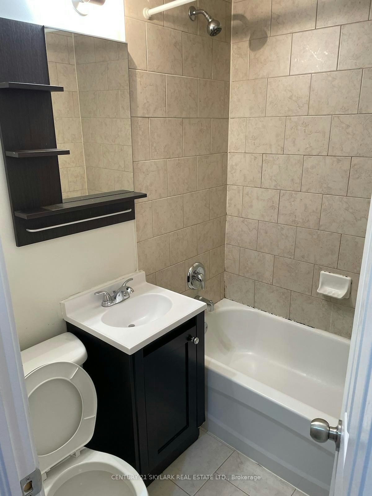 Lower-78 Cavell Avenue, Toronto, ON, M8V 1P2 - 5