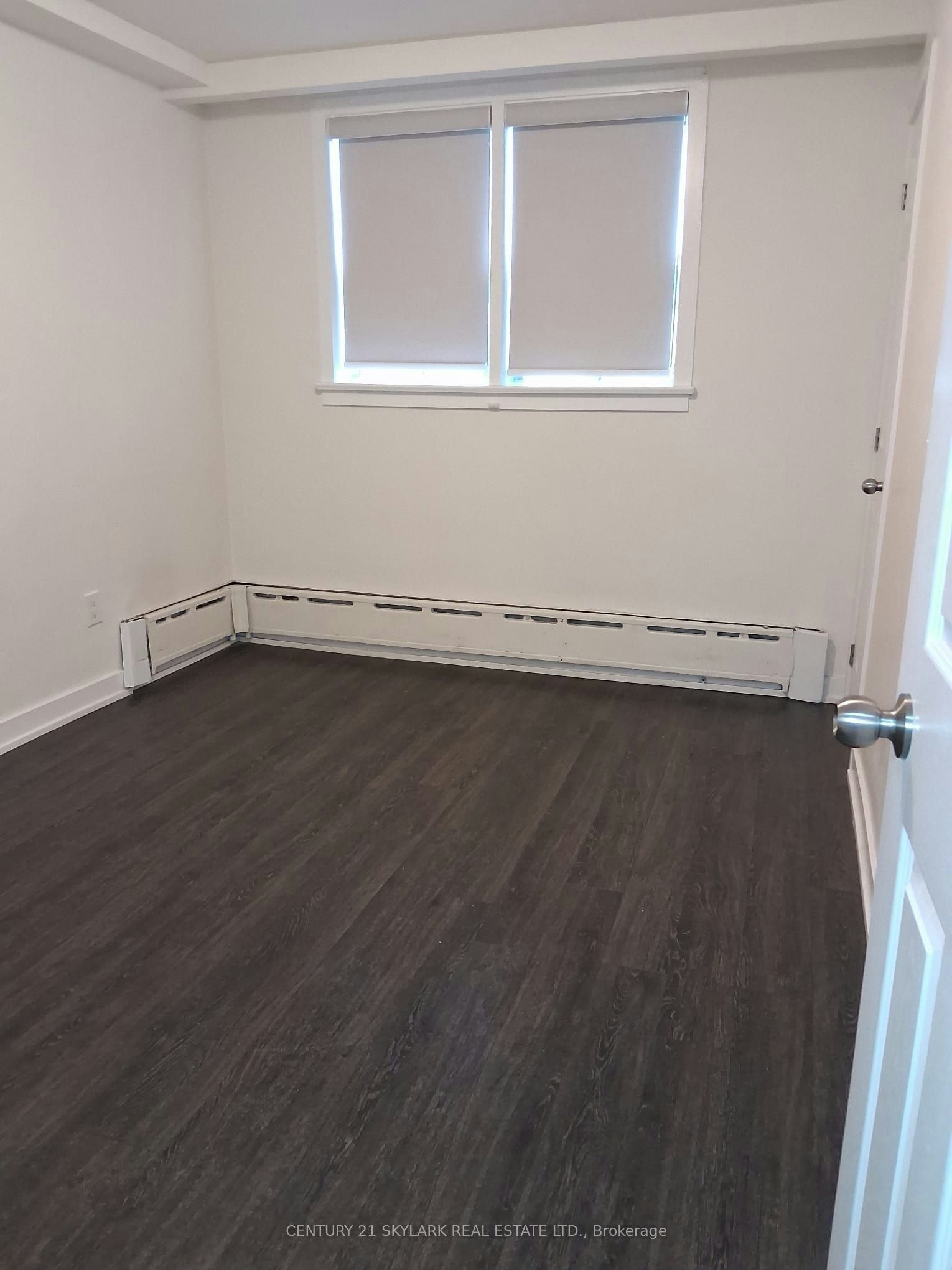 Lower-78 Cavell Avenue, Toronto, ON, M8V 1P2 - 7