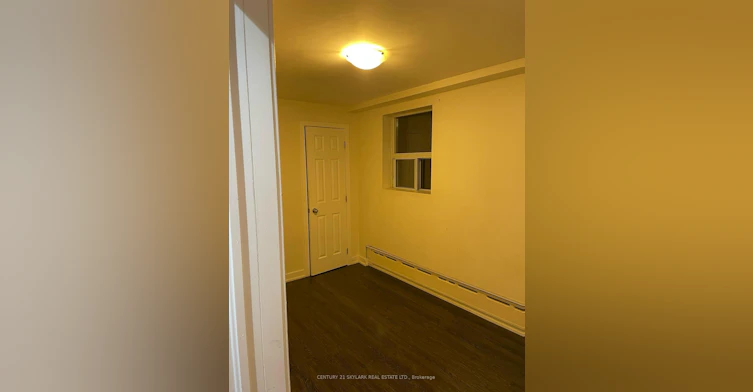 Lower-78 Cavell Avenue, Toronto, ON, M8V 1P2 - 8