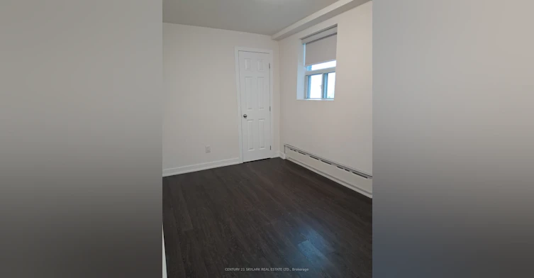 Lower-78 Cavell Avenue, Toronto, ON, M8V 1P2 - 6