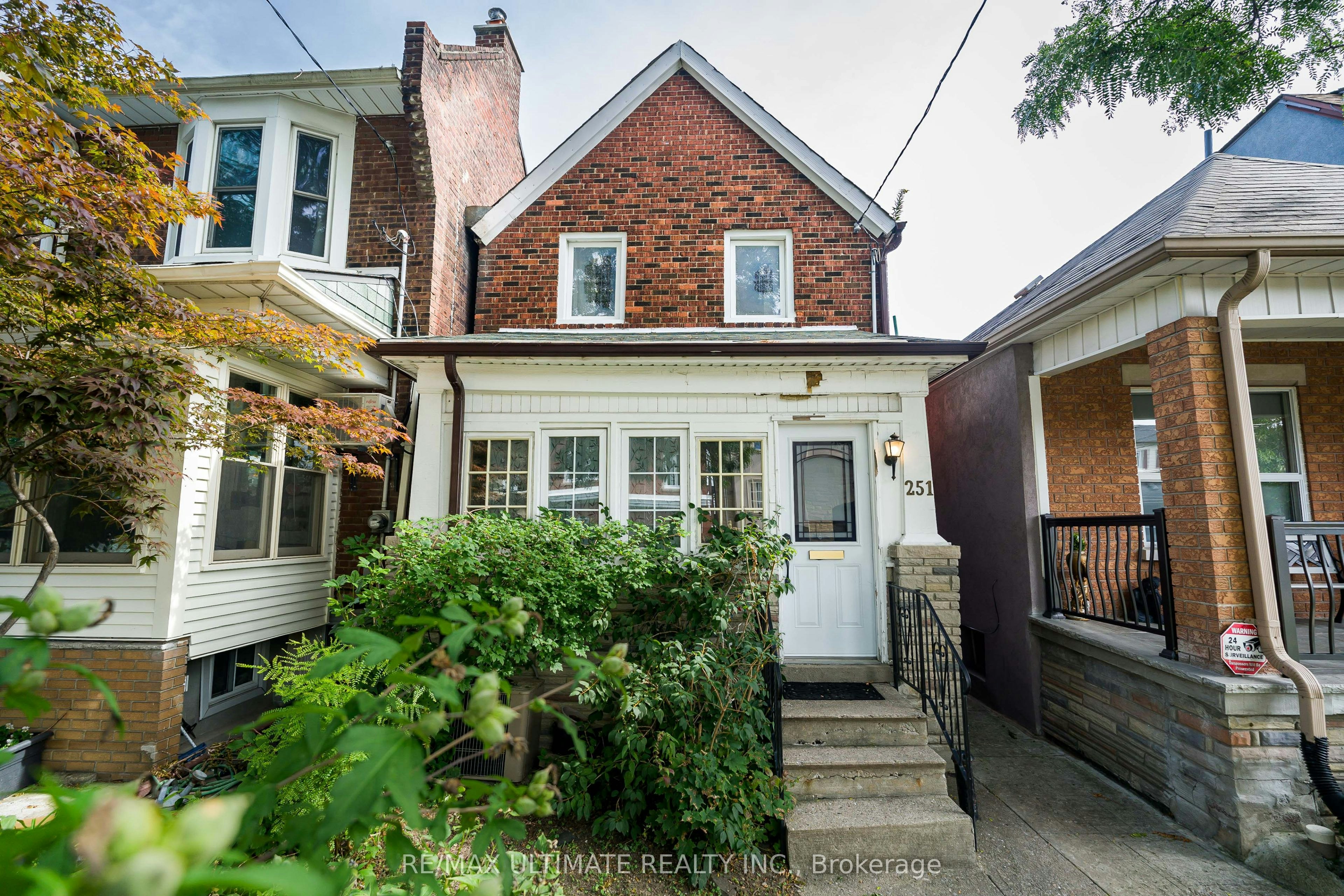 251 Boon Avenue, Toronto, ON, M6E 3Z7