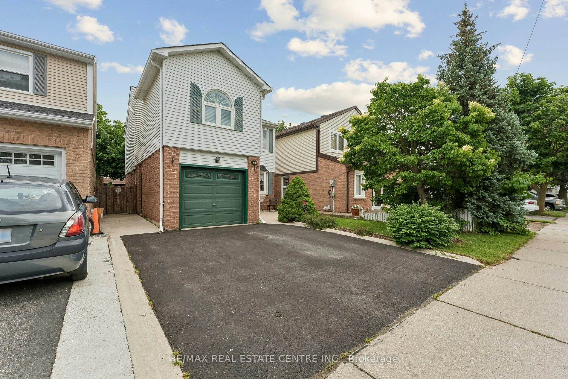 26 Jameson Crescent, Brampton, ON, L6S 3W3