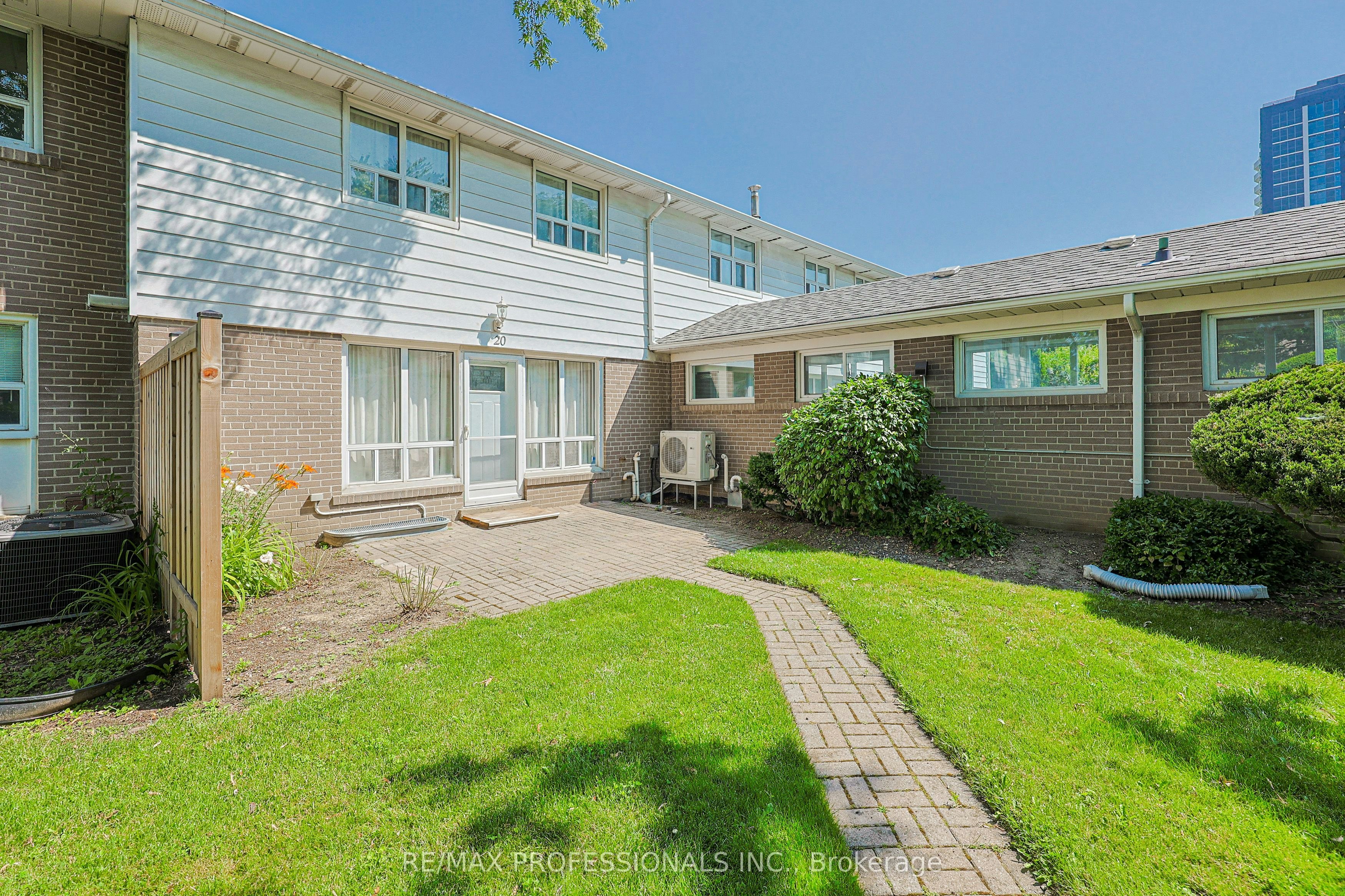 20-160 Carsbrooke Road, Toronto, ON, M9C 1G9 - 32