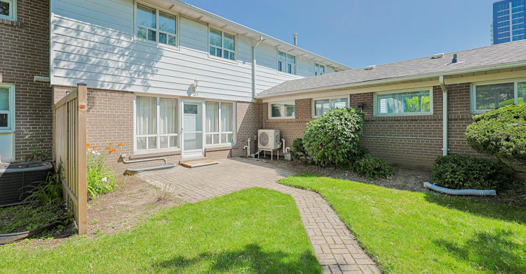 20-160 Carsbrooke Road, Toronto, ON, M9C 1G9 - 32