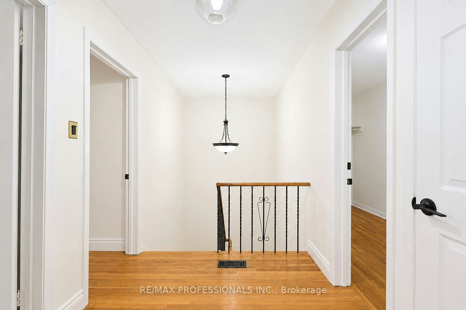 20-160 Carsbrooke Road, Toronto, ON, M9C 1G9 - 16