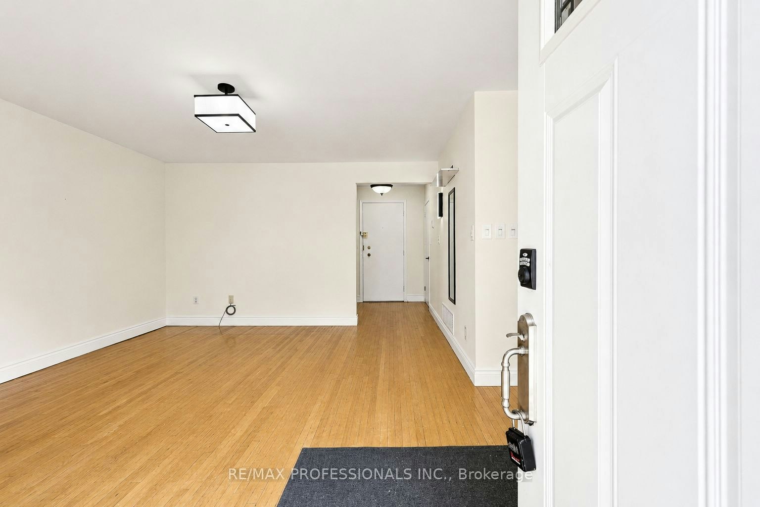 20-160 Carsbrooke Road, Toronto, ON, M9C 1G9 - 2