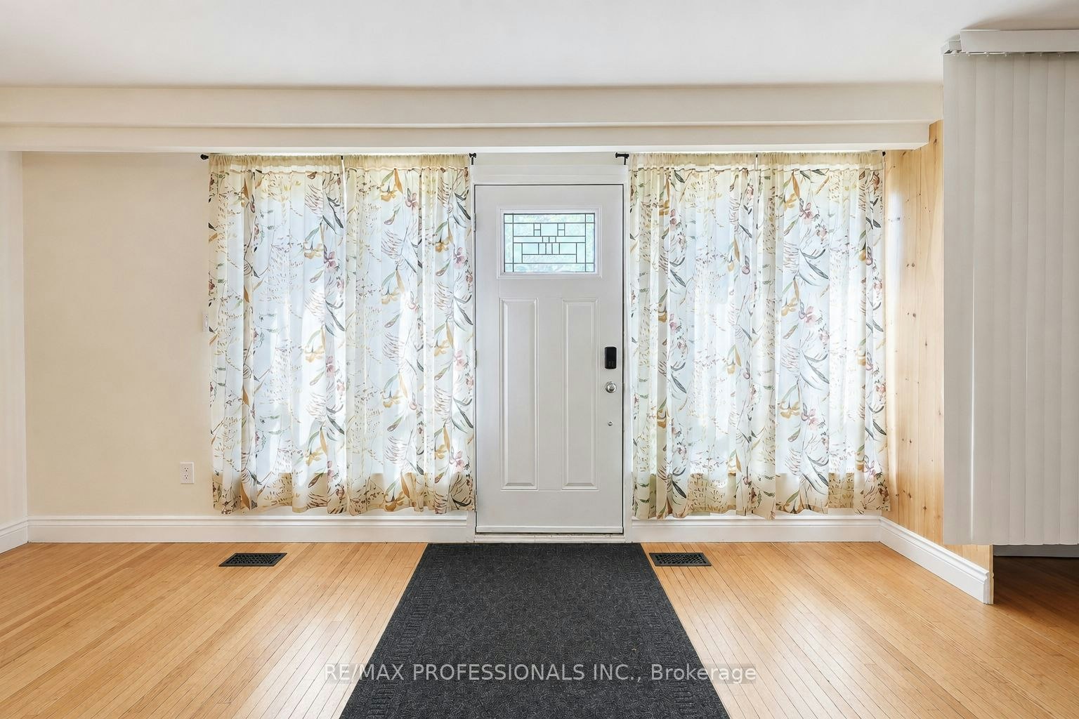 20-160 Carsbrooke Road, Toronto, ON, M9C 1G9 - 3