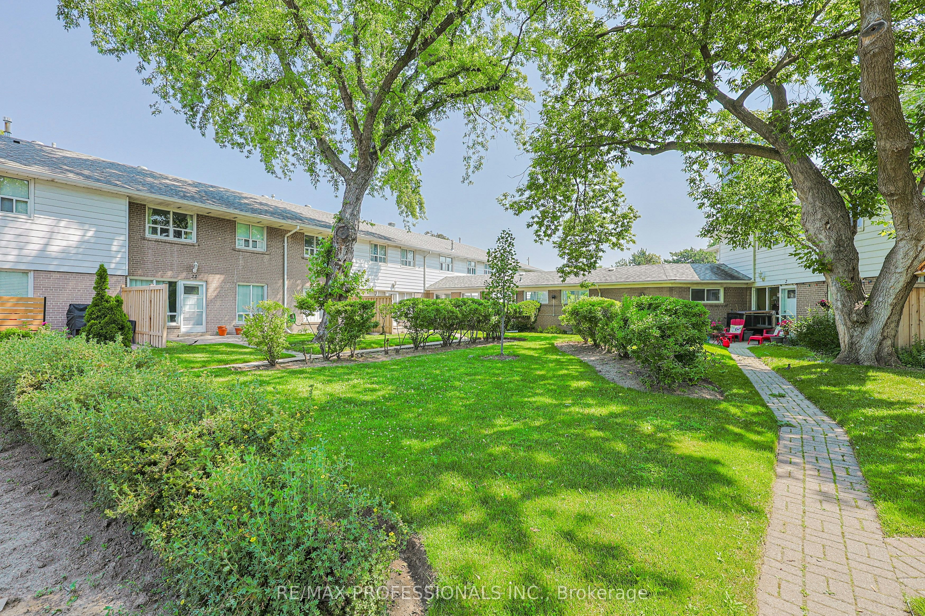 20-160 Carsbrooke Road, Toronto, ON, M9C 1G9 - 35