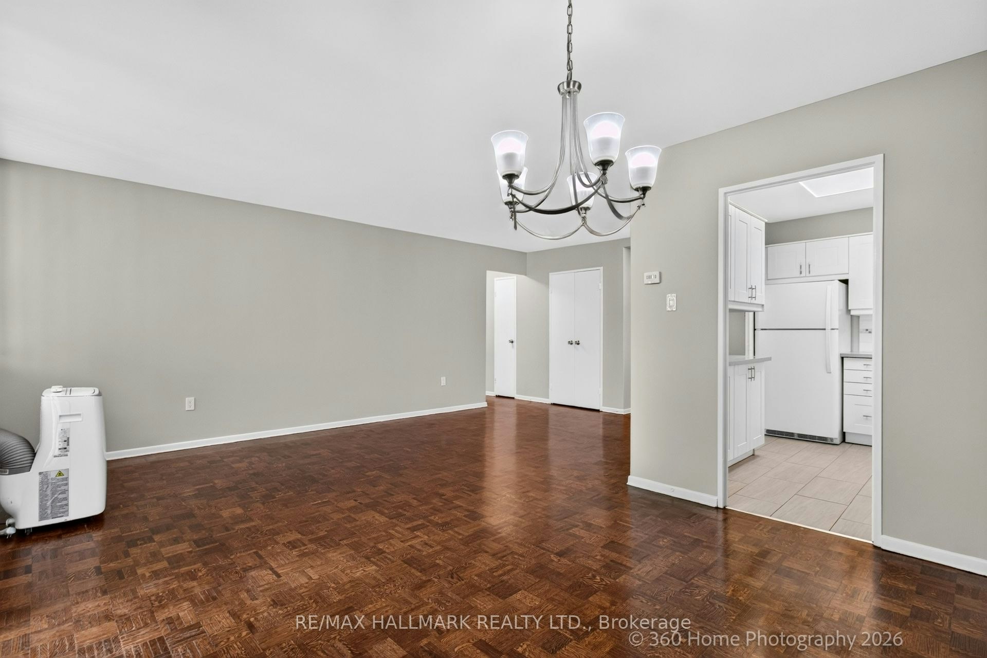 1111-360 Ridelle Avenue, Toronto, ON, M6B 1K1 - 4