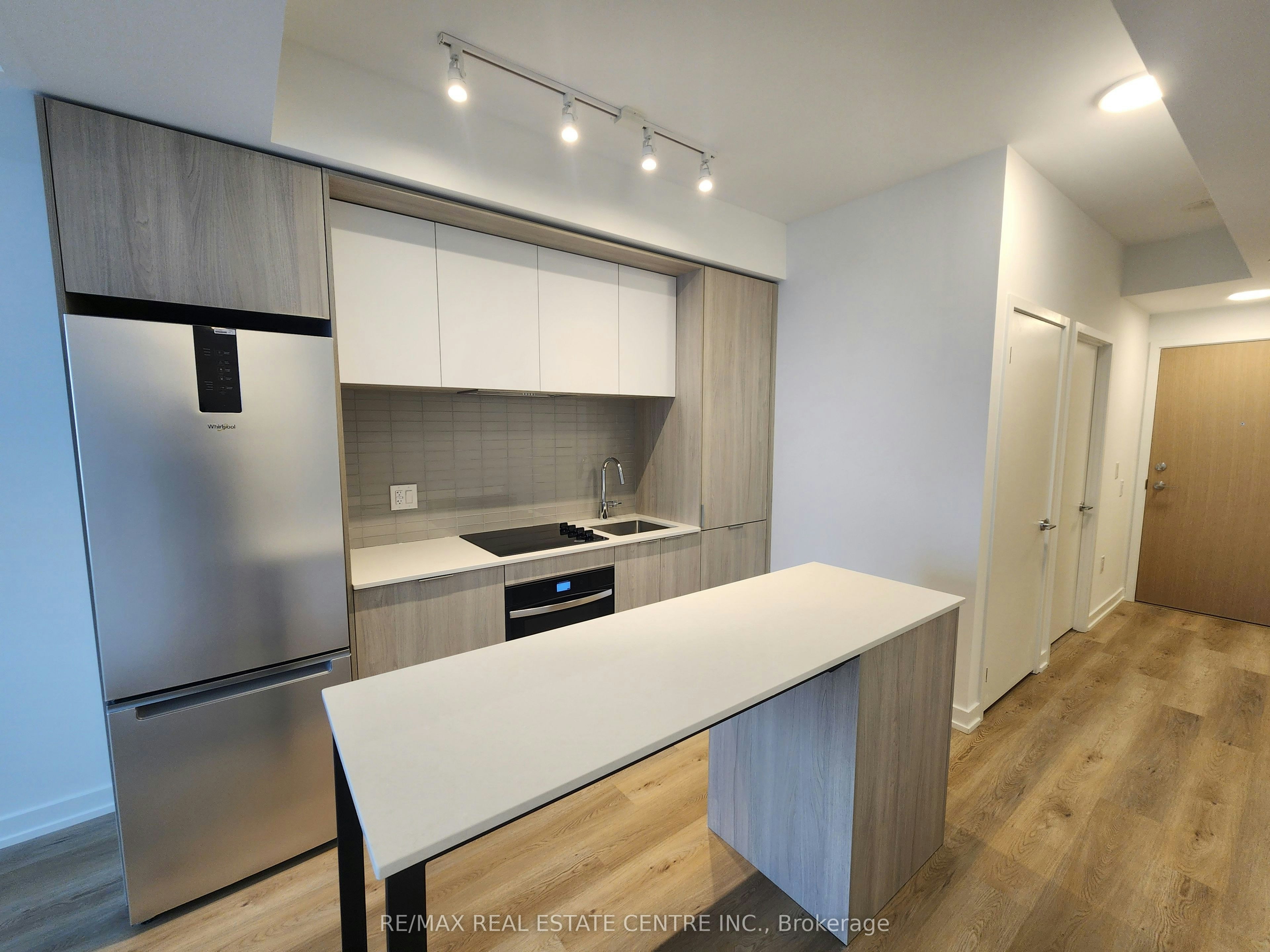 4305-395 Square One Drive, Mississauga, ON, L5B 0P6 - 17