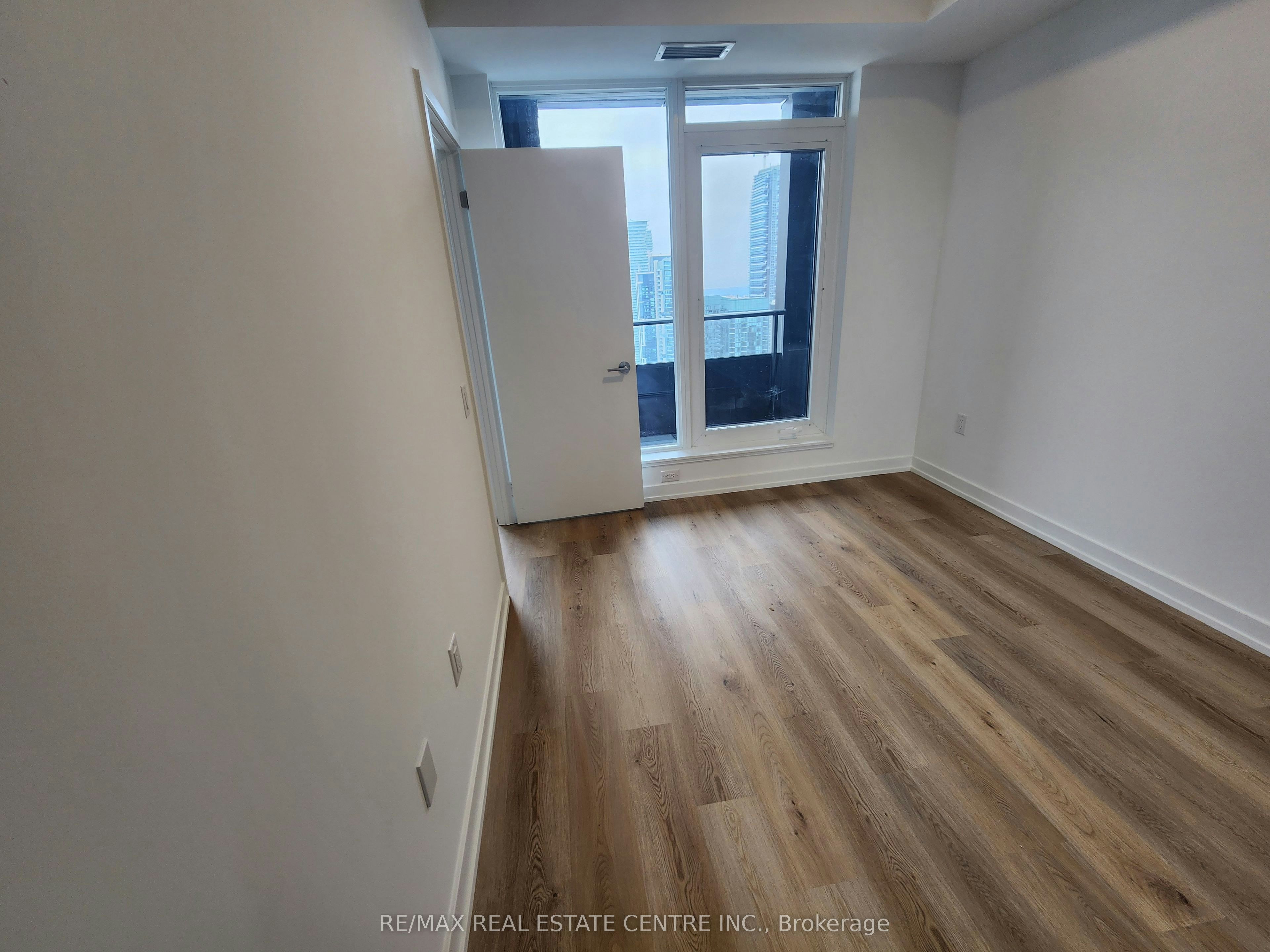 4305-395 Square One Drive, Mississauga, ON, L5B 0P6 - 12