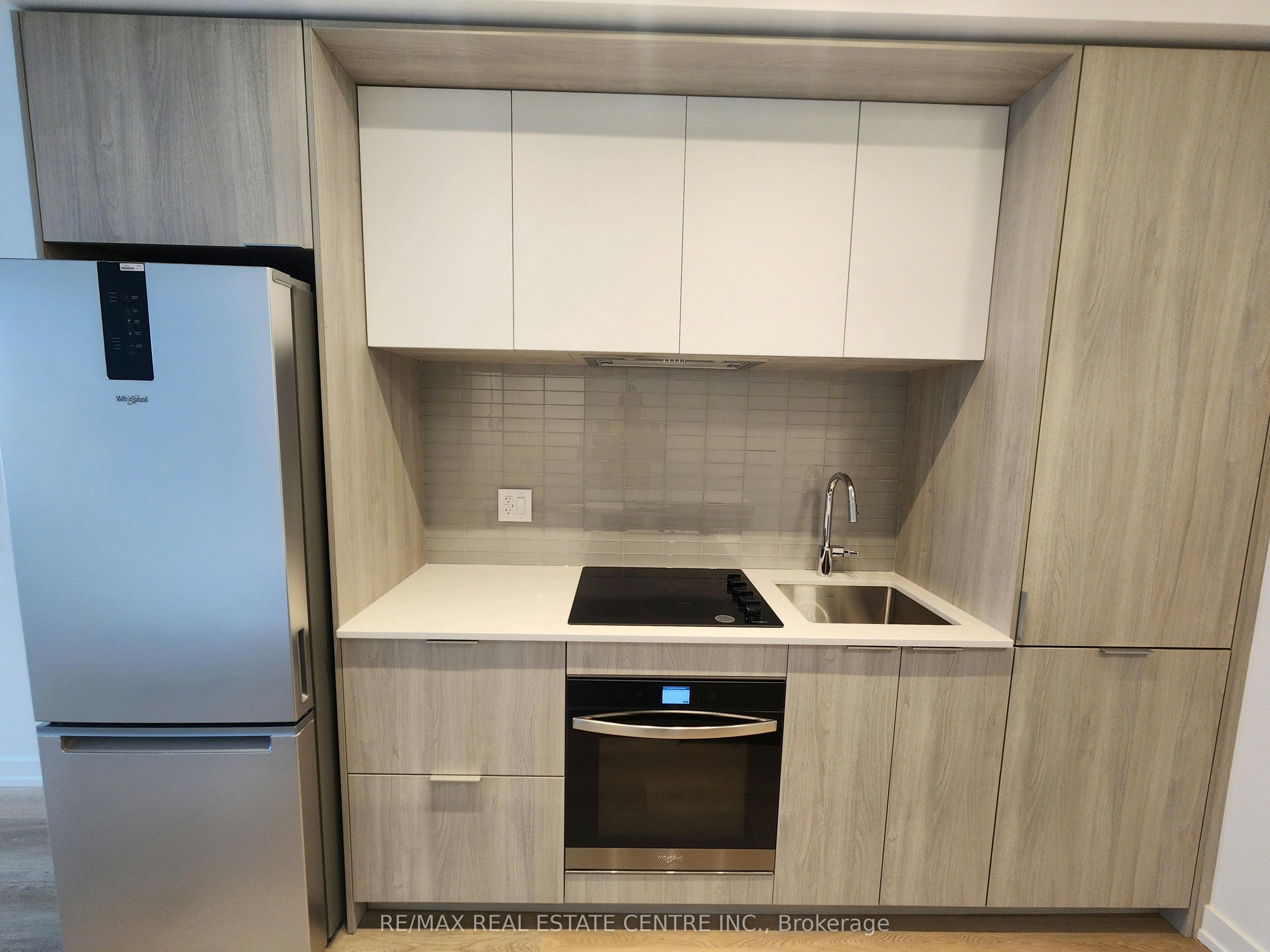 4305-395 Square One Drive, Mississauga, ON, L5B 0P6 - 3