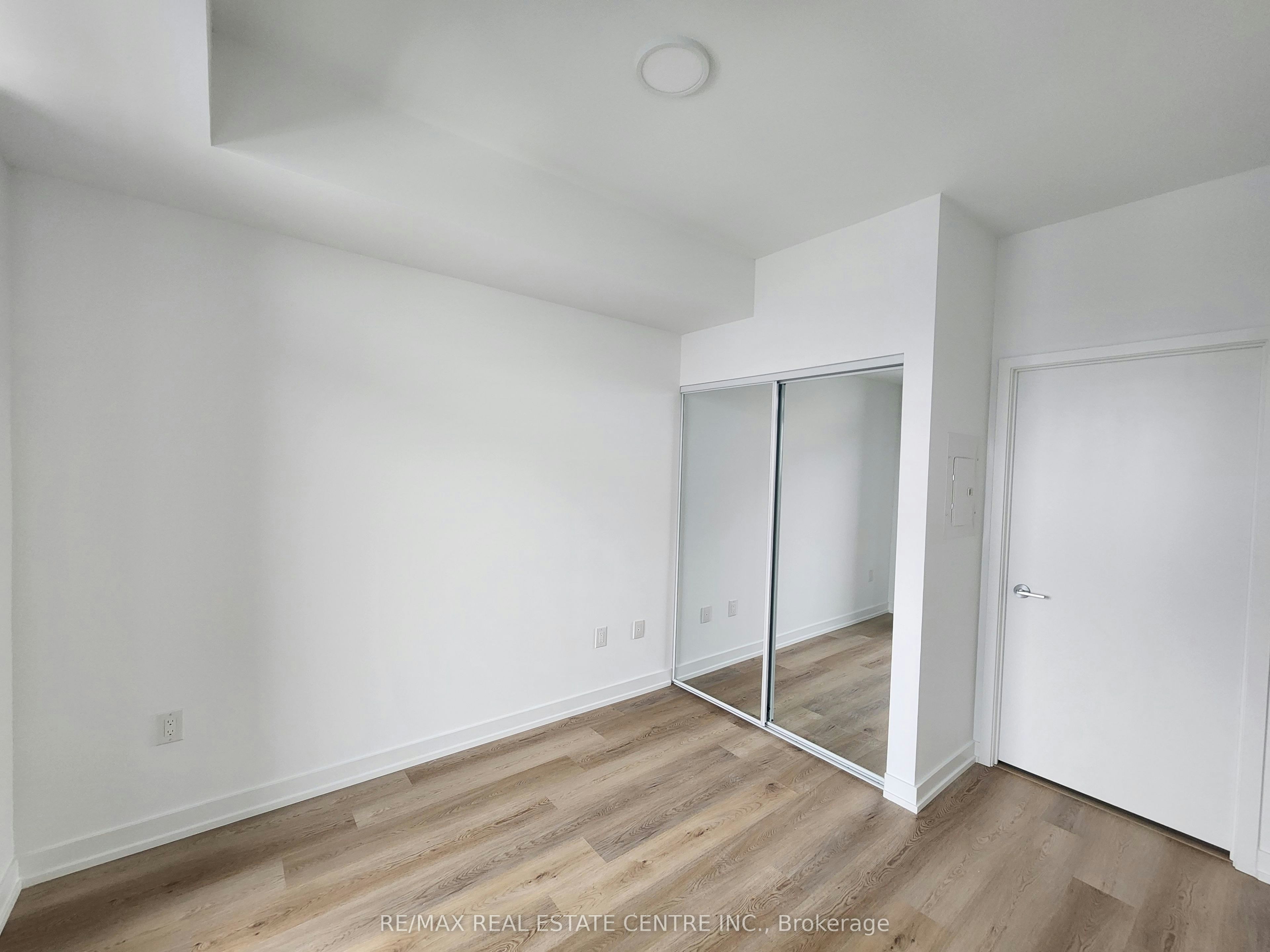 4305-395 Square One Drive, Mississauga, ON, L5B 0P6 - 8