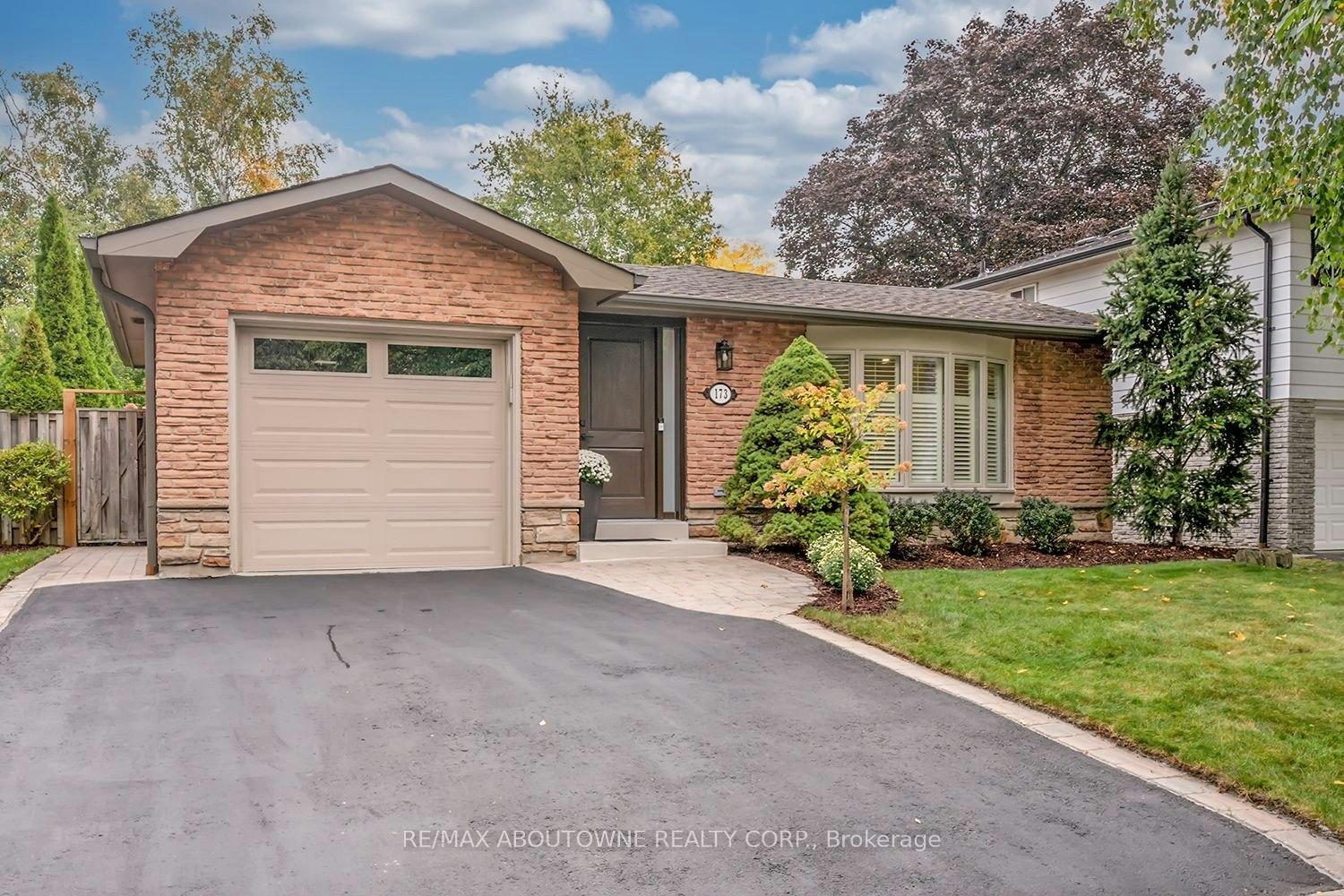 173 Arichat Road, Oakville, ON, L6J 5N5