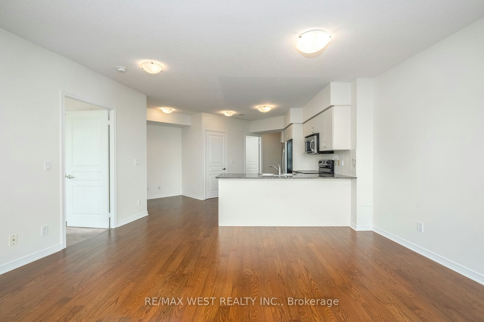 908-2240 Lake Shore Boulevard W, Toronto, ON, M8V 0B1 - 12