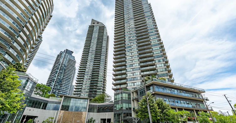 908-2240 Lake Shore Boulevard W, Toronto, ON, M8V 0B1 - 2