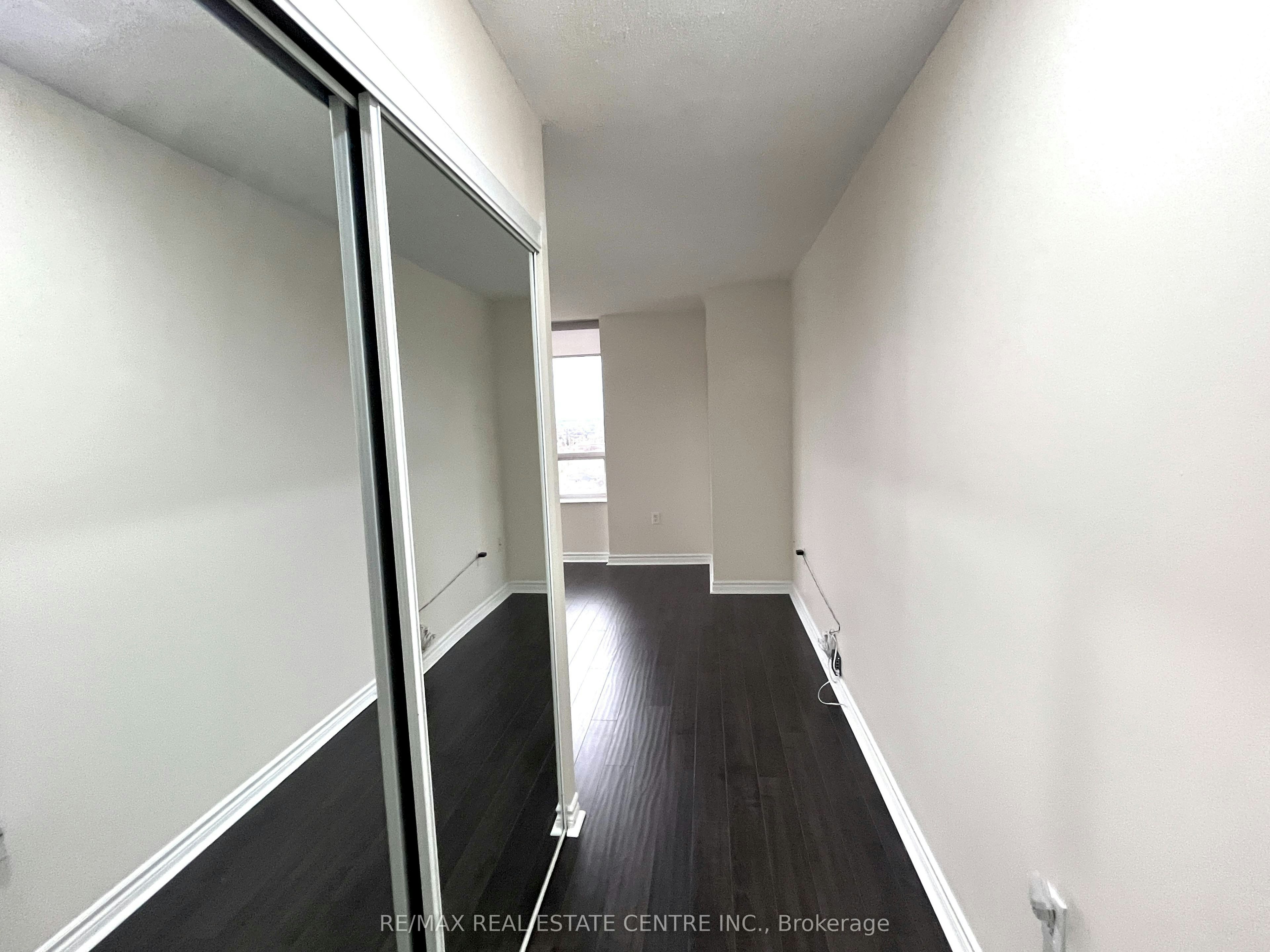 1013-55 Strathaven Drive, Mississauga, ON, L5R 4G9 - 12