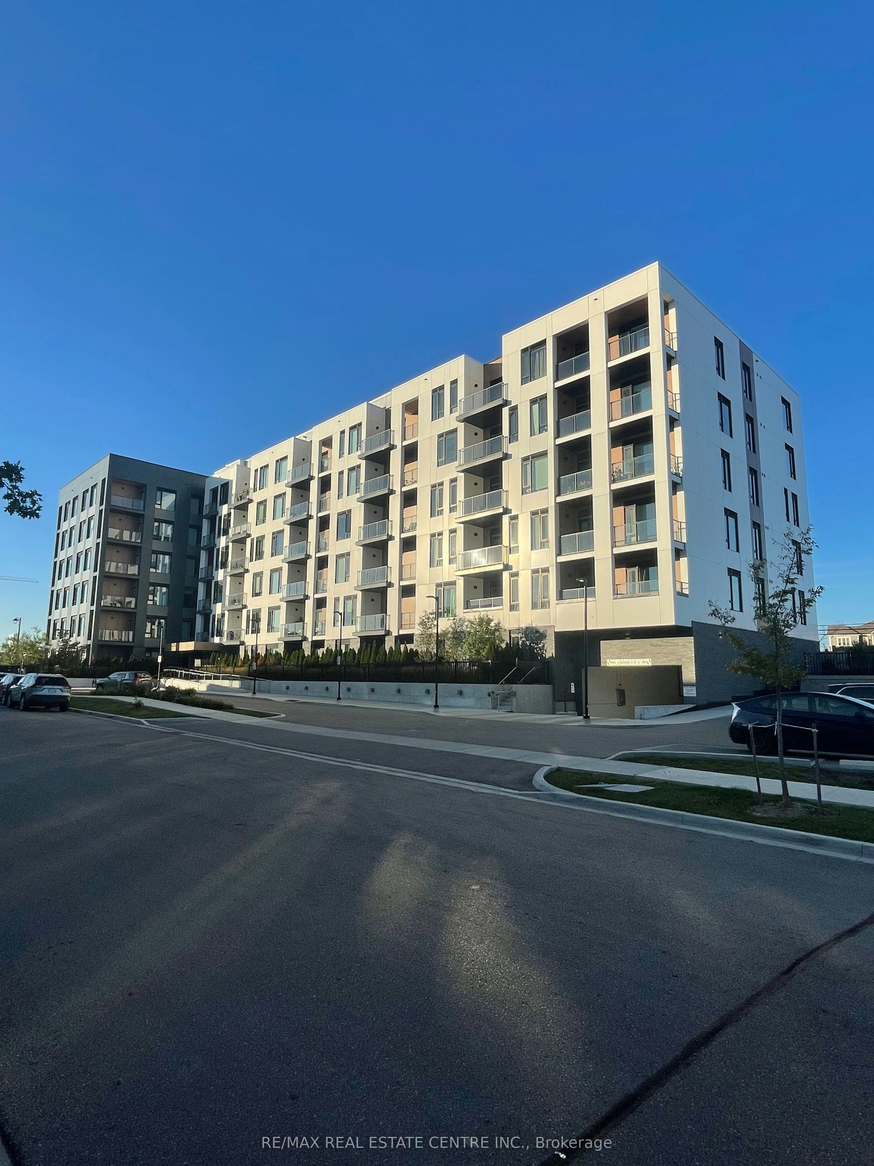 617-1440 Clarriage Court, Milton, ON, L9E 1B3 - 2