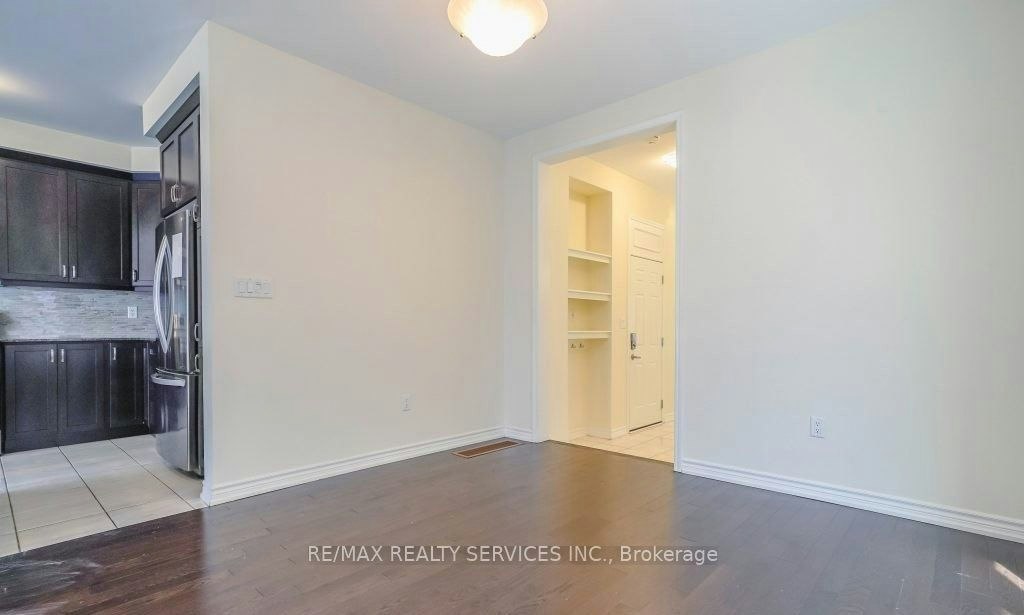 4 Divers Road, Brampton, ON, L7A 5C8 - 10