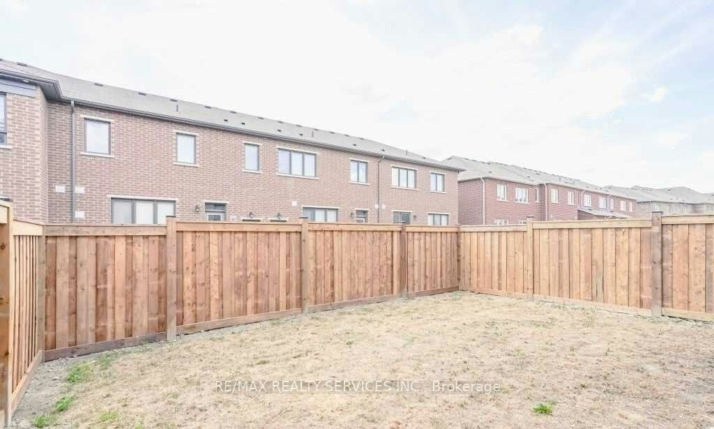 4 Divers Road, Brampton, ON, L7A 5C8 - 32