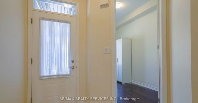 4 Divers Road, Brampton, ON, L7A 5C8 - 3