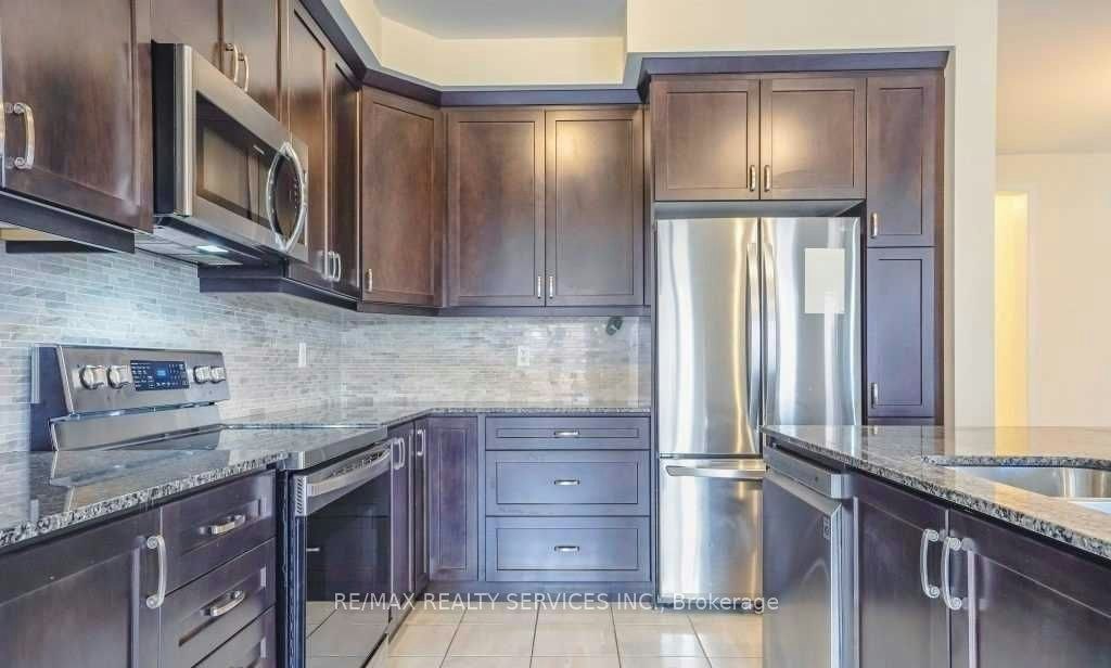 4 Divers Road, Brampton, ON, L7A 5C8 - 18