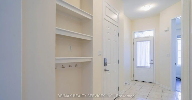 4 Divers Road, Brampton, ON, L7A 5C8 - 8