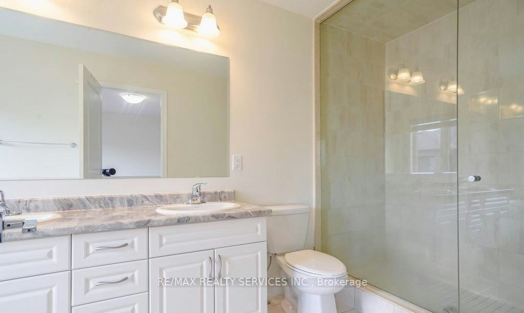 4 Divers Road, Brampton, ON, L7A 5C8 - 23
