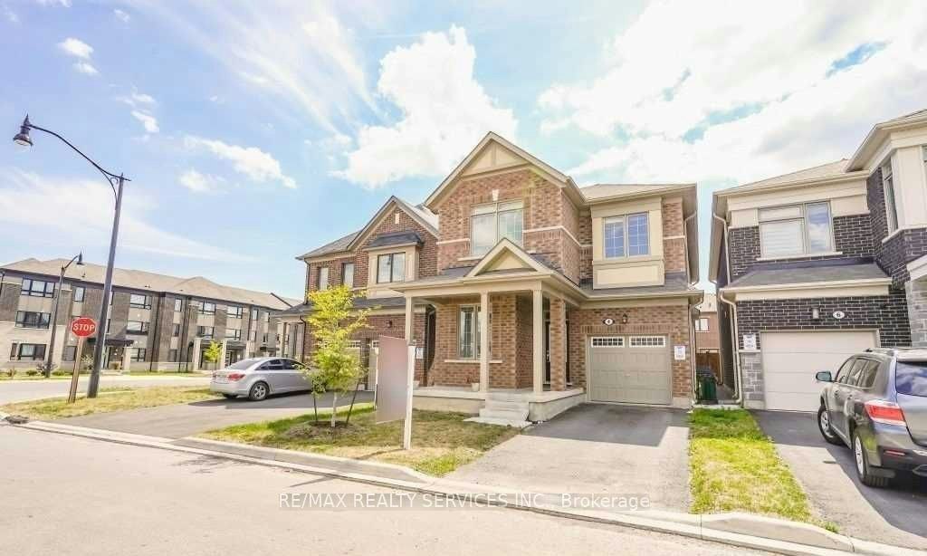 4 Divers Road, Brampton, ON, L7A 5C8 - 2