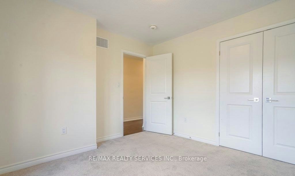 4 Divers Road, Brampton, ON, L7A 5C8 - 28