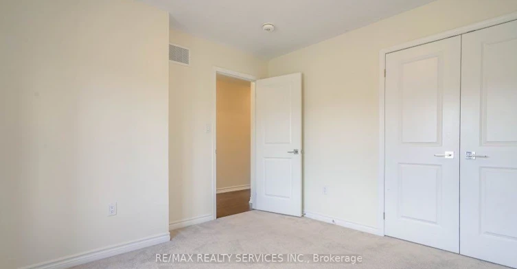 4 Divers Road, Brampton, ON, L7A 5C8 - 28