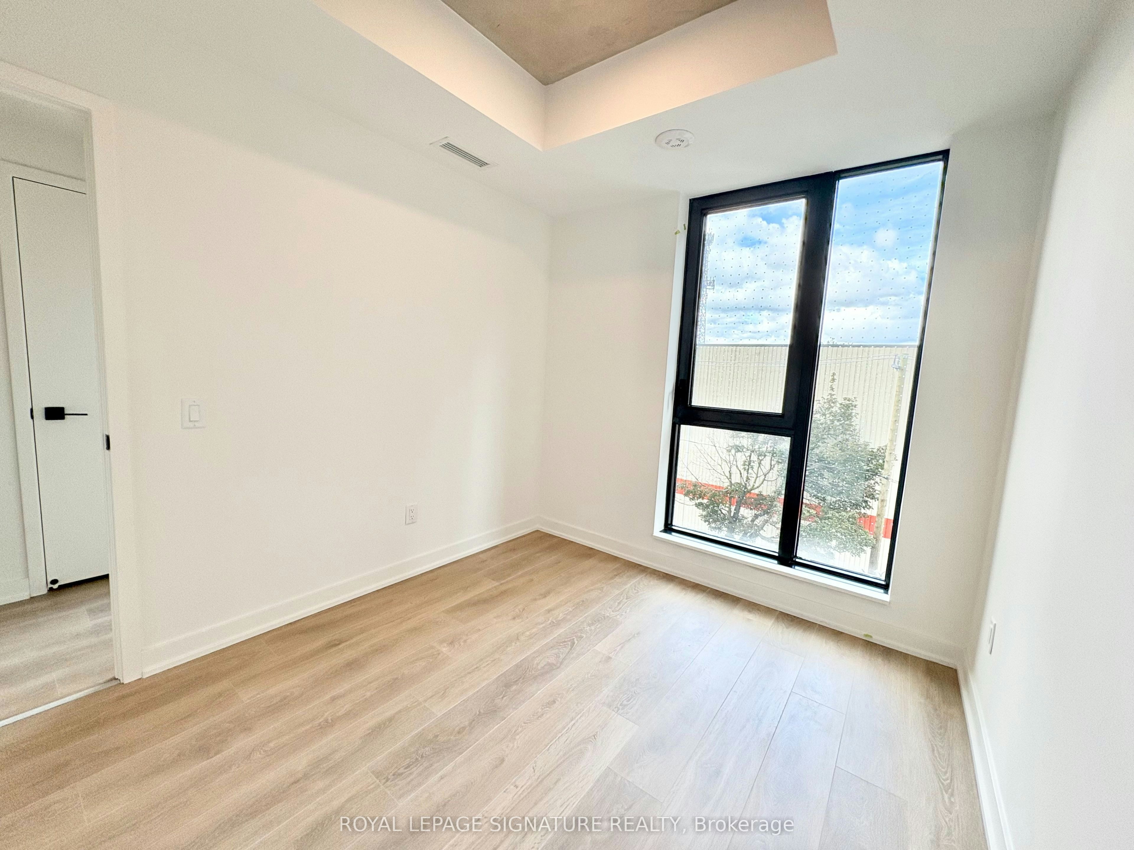 415-1 Vine Avenue, Toronto, ON, M6P 0C8 - 11