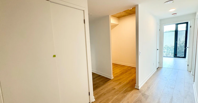 415-1 Vine Avenue, Toronto, ON, M6P 0C8 - 20