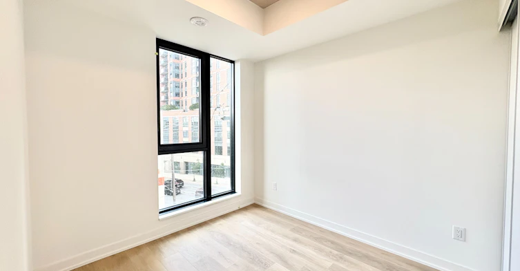 415-1 Vine Avenue, Toronto, ON, M6P 0C8 - 12