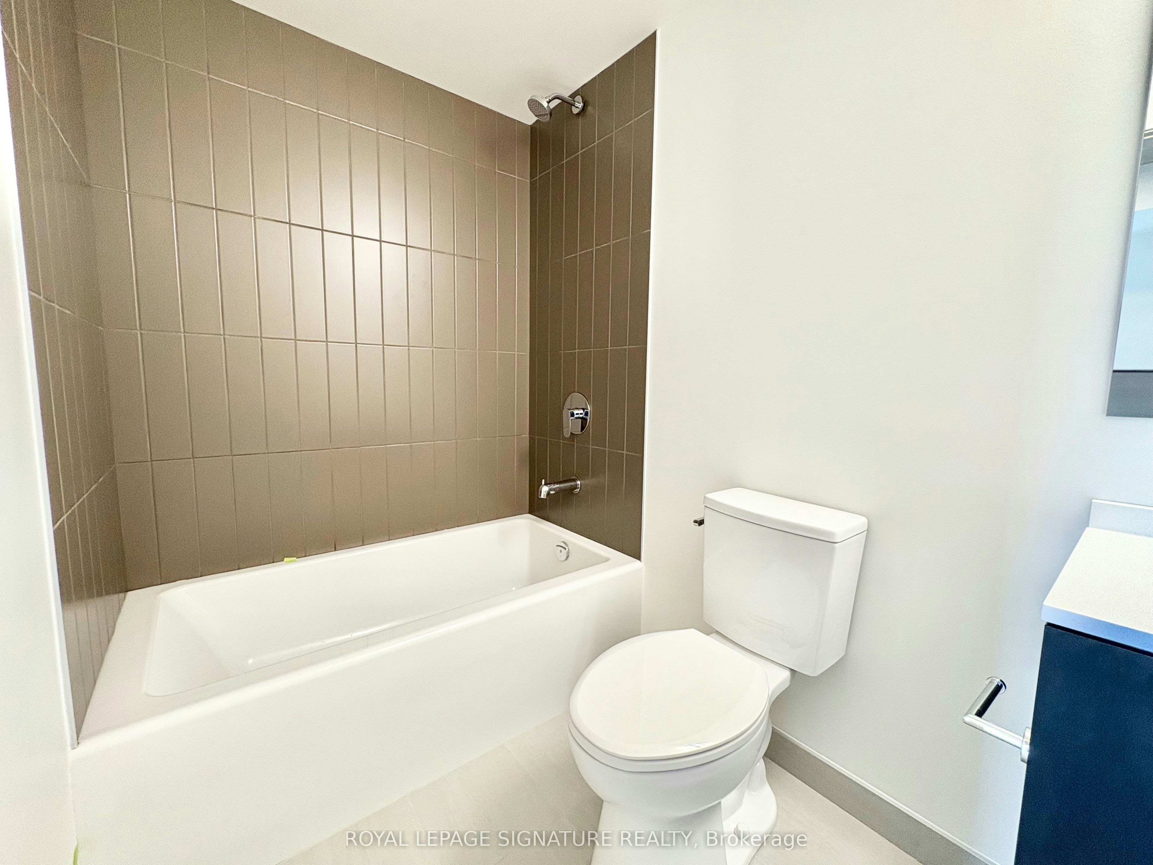 415-1 Vine Avenue, Toronto, ON, M6P 0C8 - 10