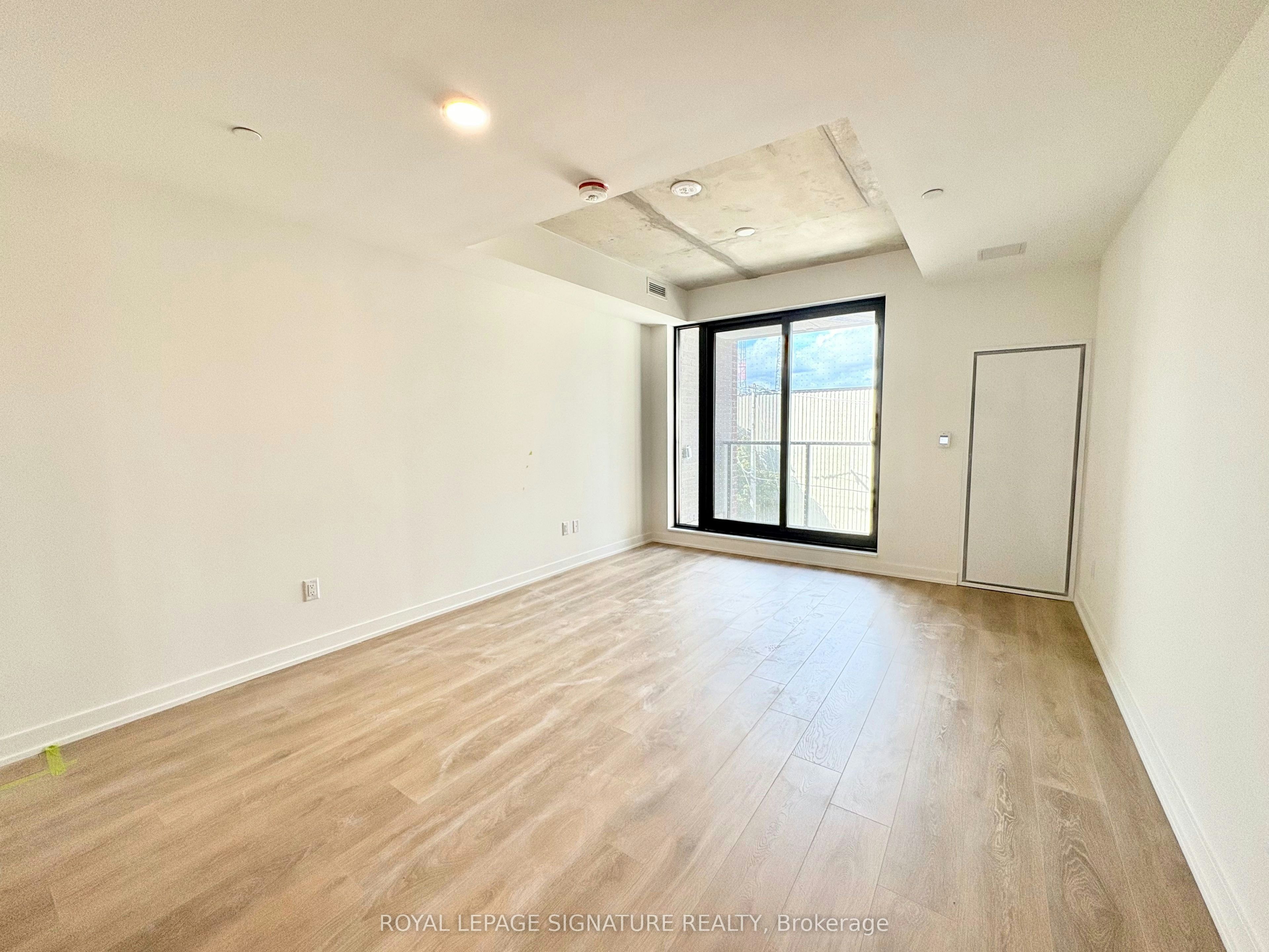 415-1 Vine Avenue, Toronto, ON, M6P 0C8 - 6