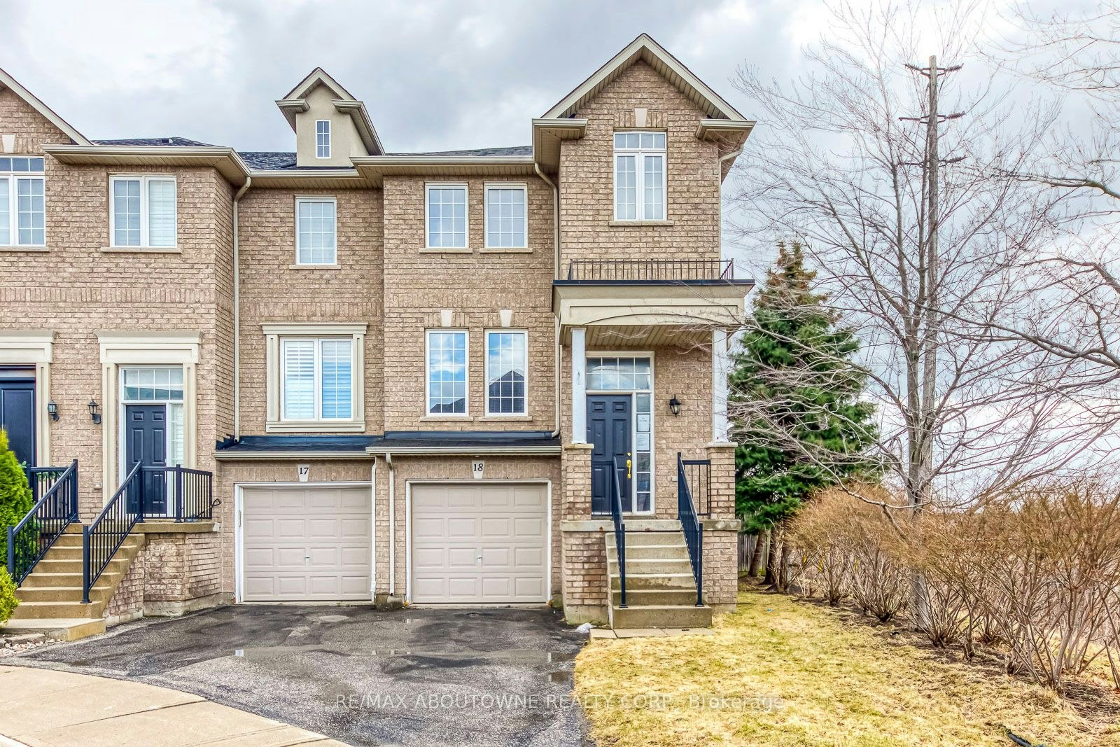 Unit 18-2280 Baronwood Drive, Oakville, ON, L6M 5J8