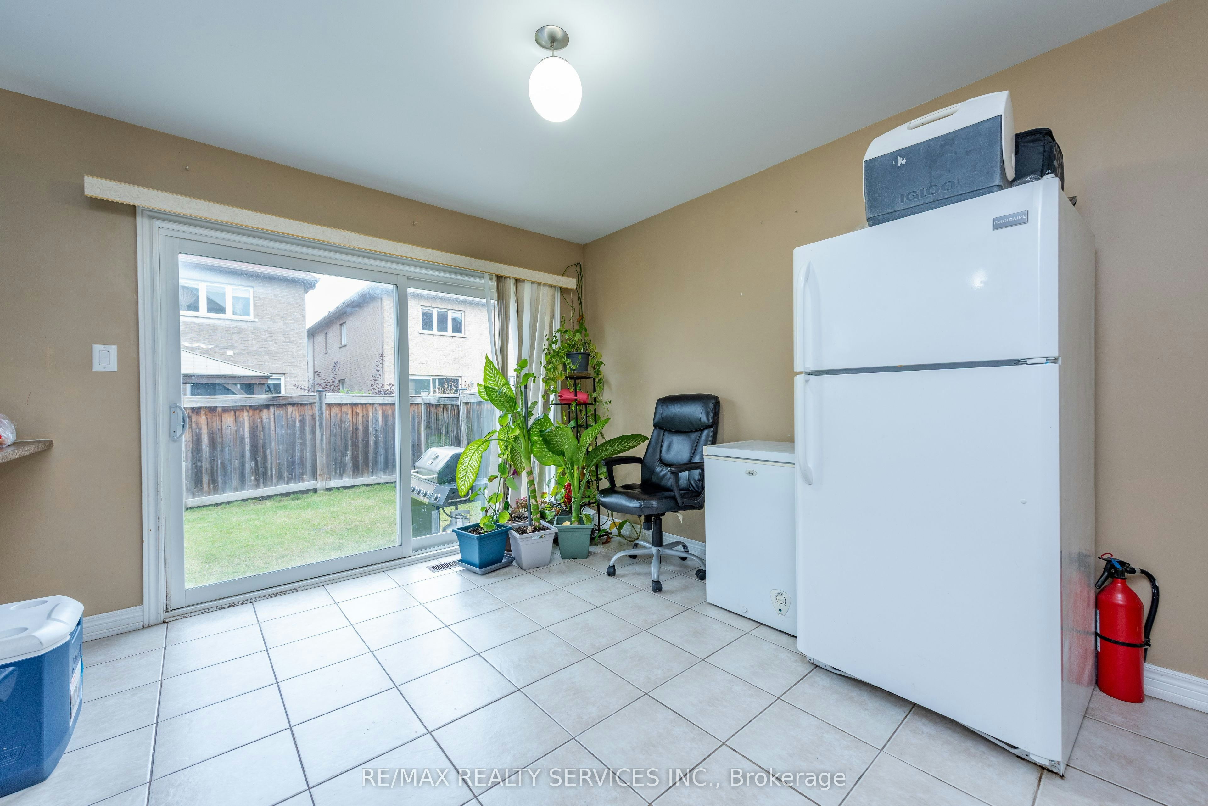 59 Beachville Circle, Brampton, ON, L6X 0V3 - 8