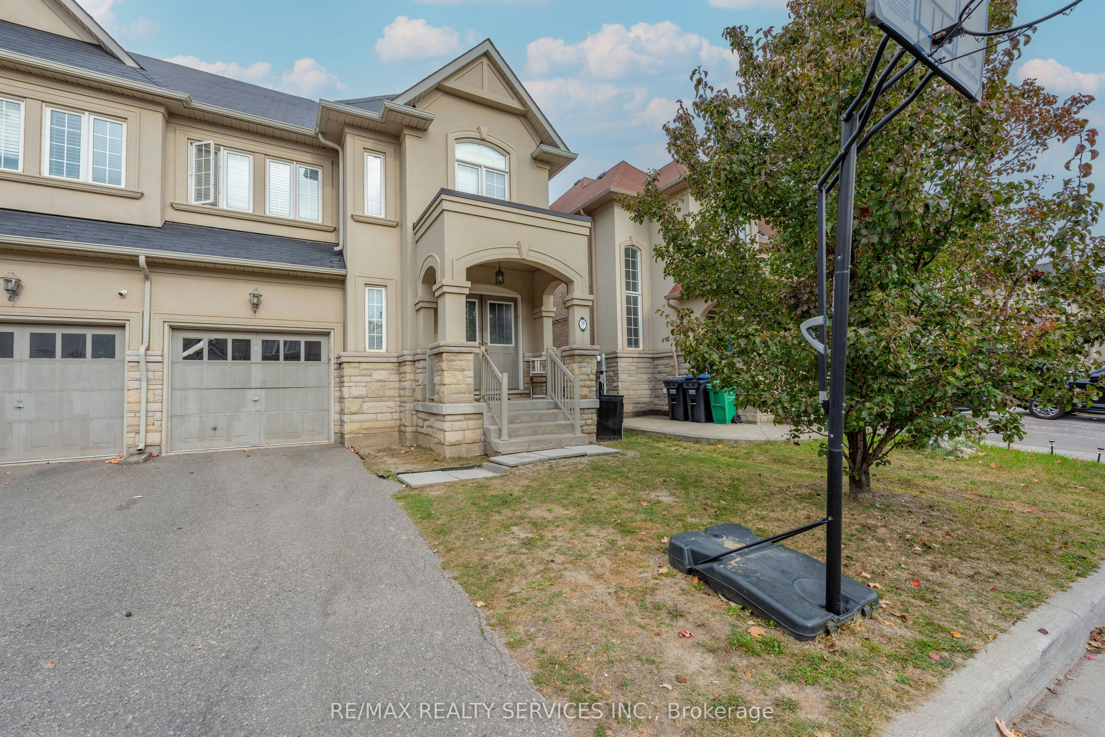 59 Beachville Circle, Brampton, ON, L6X 0V3 - 3