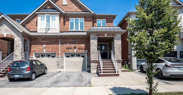 1079 Job Crescent, Milton, ON, L9T 8V5 - 2
