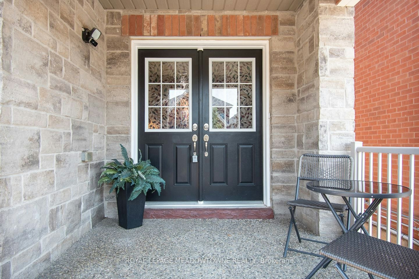 1079 Job Crescent, Milton, ON, L9T 8V5 - 3
