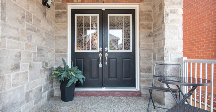 1079 Job Crescent, Milton, ON, L9T 8V5 - 3