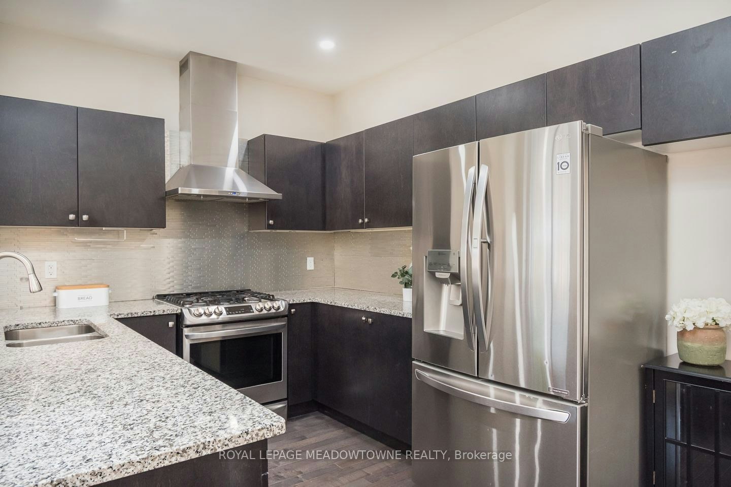 1079 Job Crescent, Milton, ON, L9T 8V5 - 14