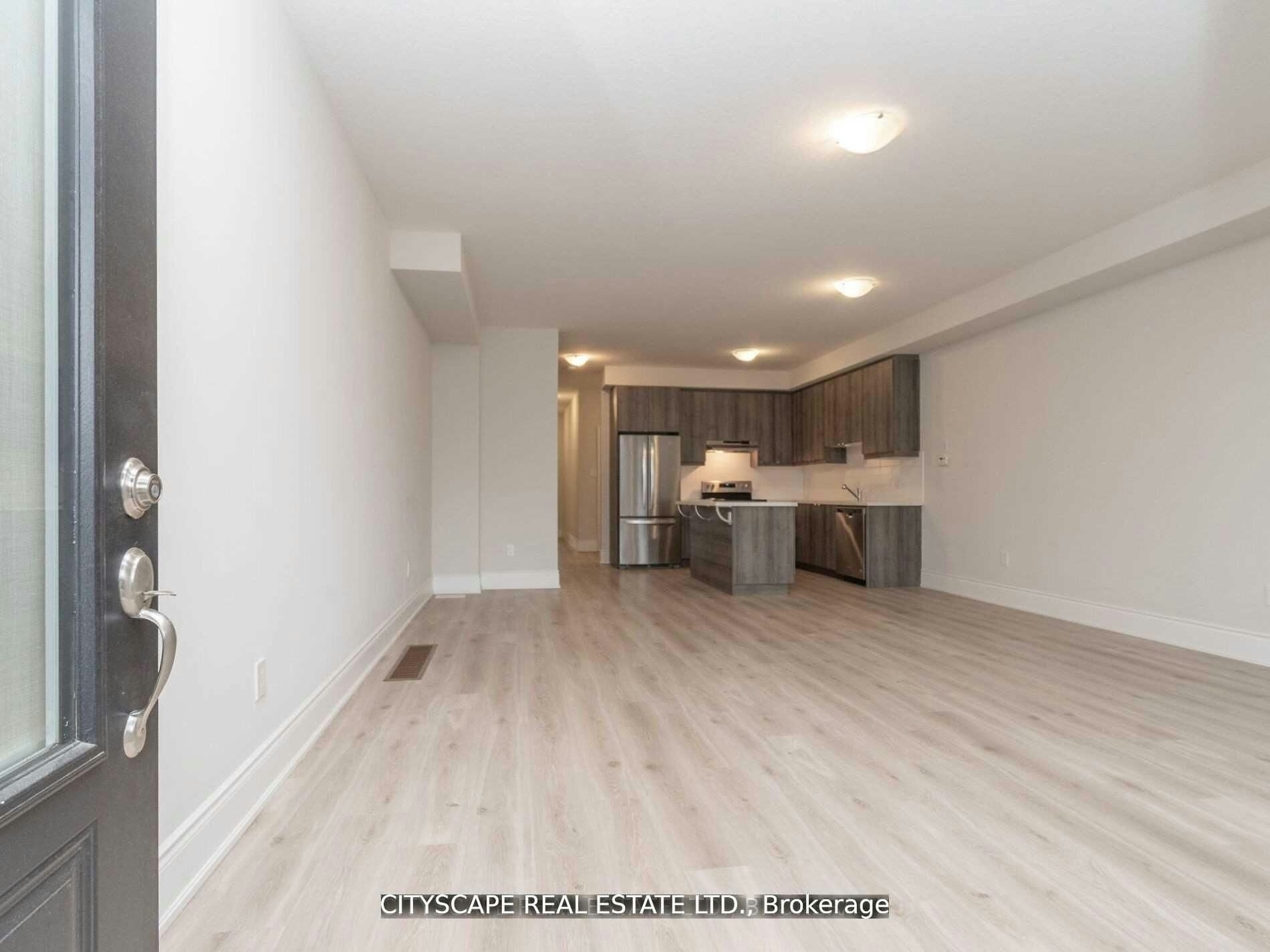 583 Wedgewood Drive, Burlington, ON, L7L 0J9 3