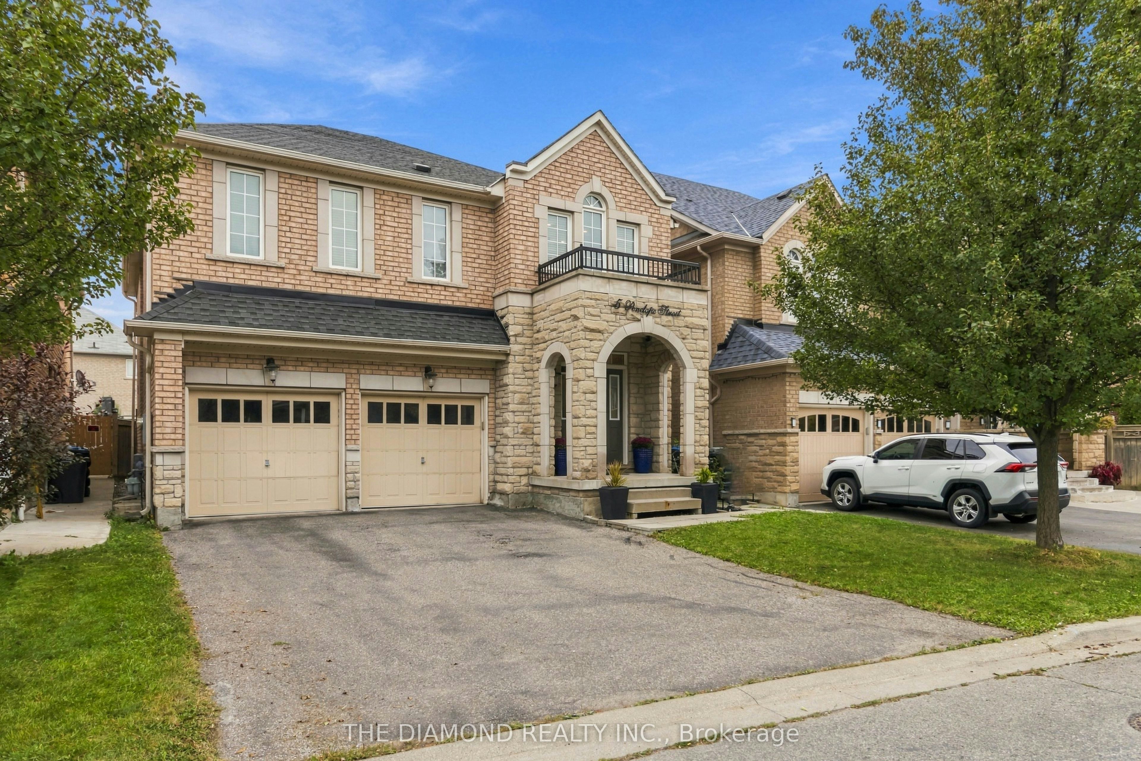 5 Penelope Street, Brampton, ON, L6P 3H7